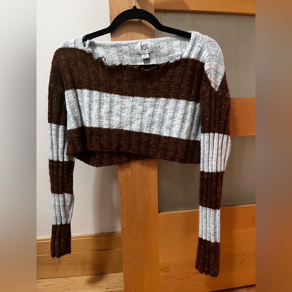 BDG (urban outfitters) size small, stripped light blue and brown, cropped